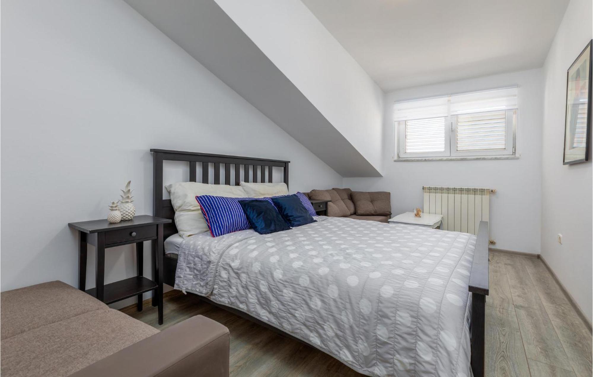 Awesome Apartment In Pula With Wifi Exteriör bild